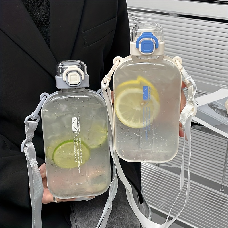 MemoBottle - bouteille plate réutilisable sans BPA qui tient dans votre sac