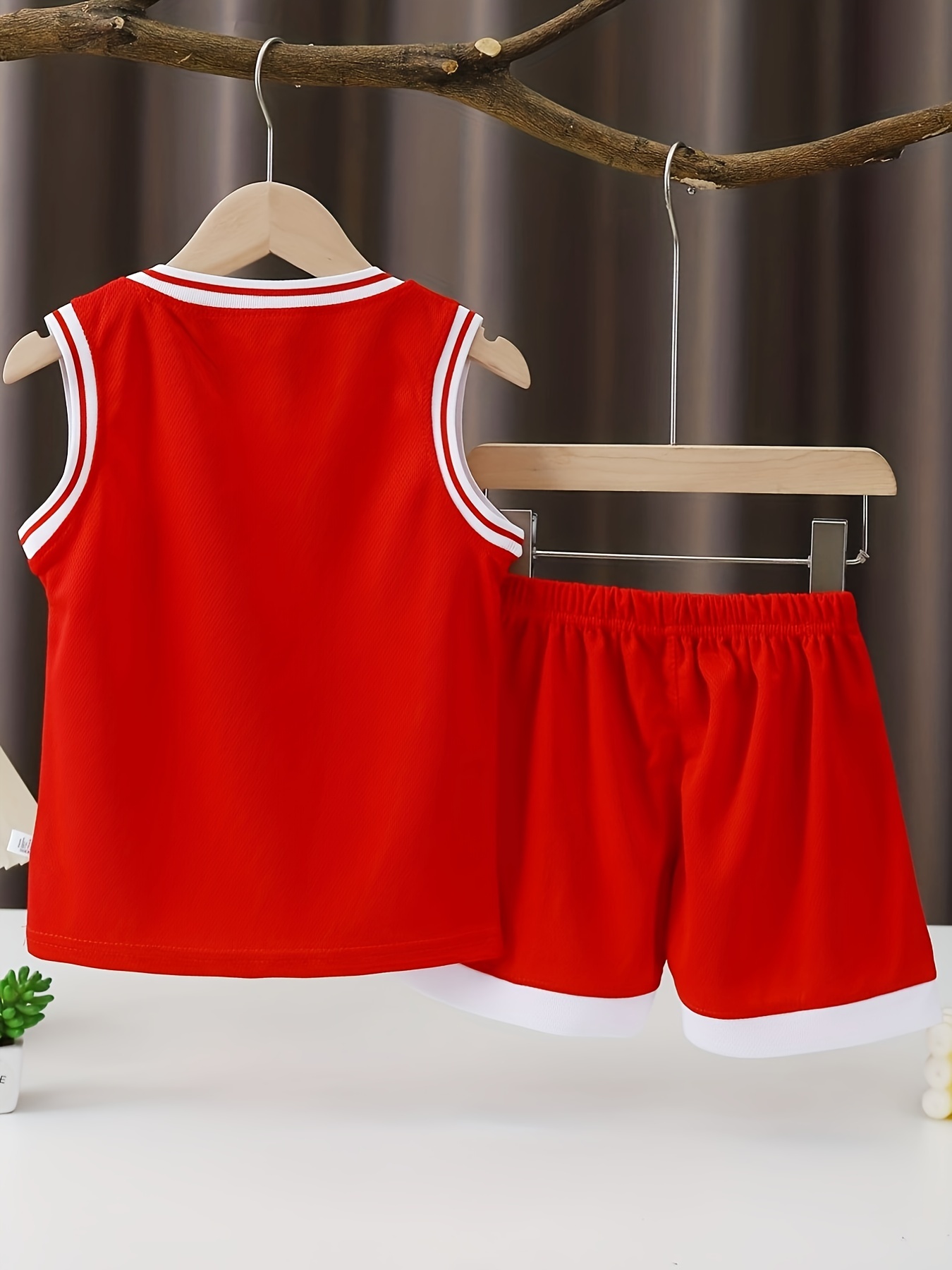 WTBFBY Boys & Girls Basketball Fans T Shirt Outfit Running Jersey Workout Tank Top Sleeveless T-Shirt Shorts Set