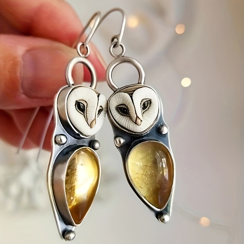 

Vintage Owl Design Synthetic Gems Inlaid Dangle Earrings Bohemian Party Style Alloy Jewelry Creative Female Earrings