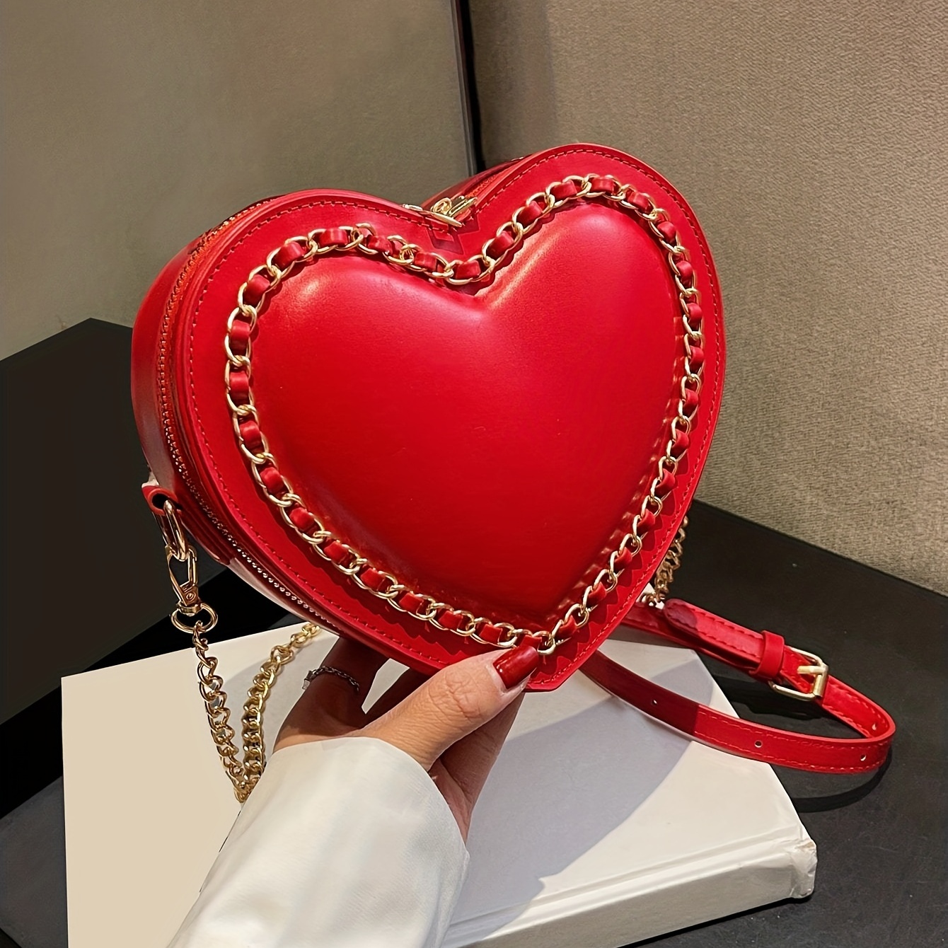 CGYGP Cute Heart Purse for Women Girls Vegan Leather Crossbody Satchels Shoulder Handbag with Wrist Strap