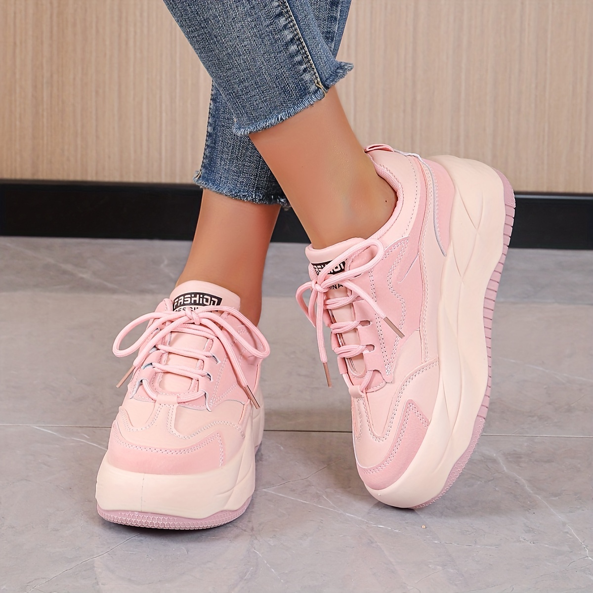 Zapatillas Deporte Mujer Moda Sobre Fondo Rosa Zapatos Deportivos