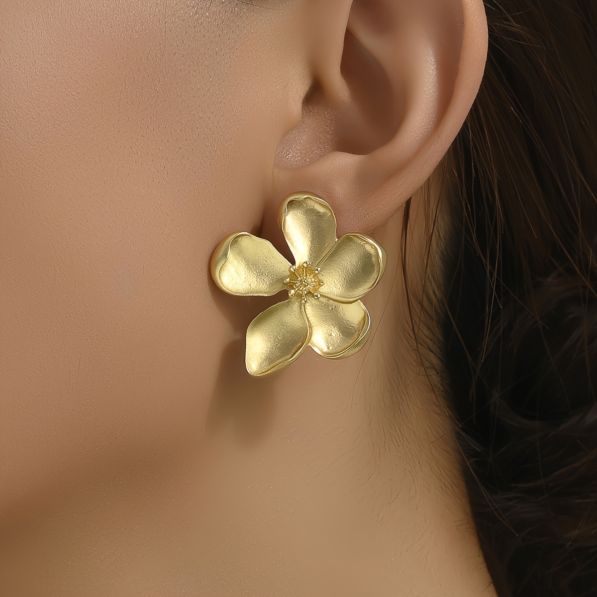1 Pair Minimalist Style Floral Women's Casual Earrings