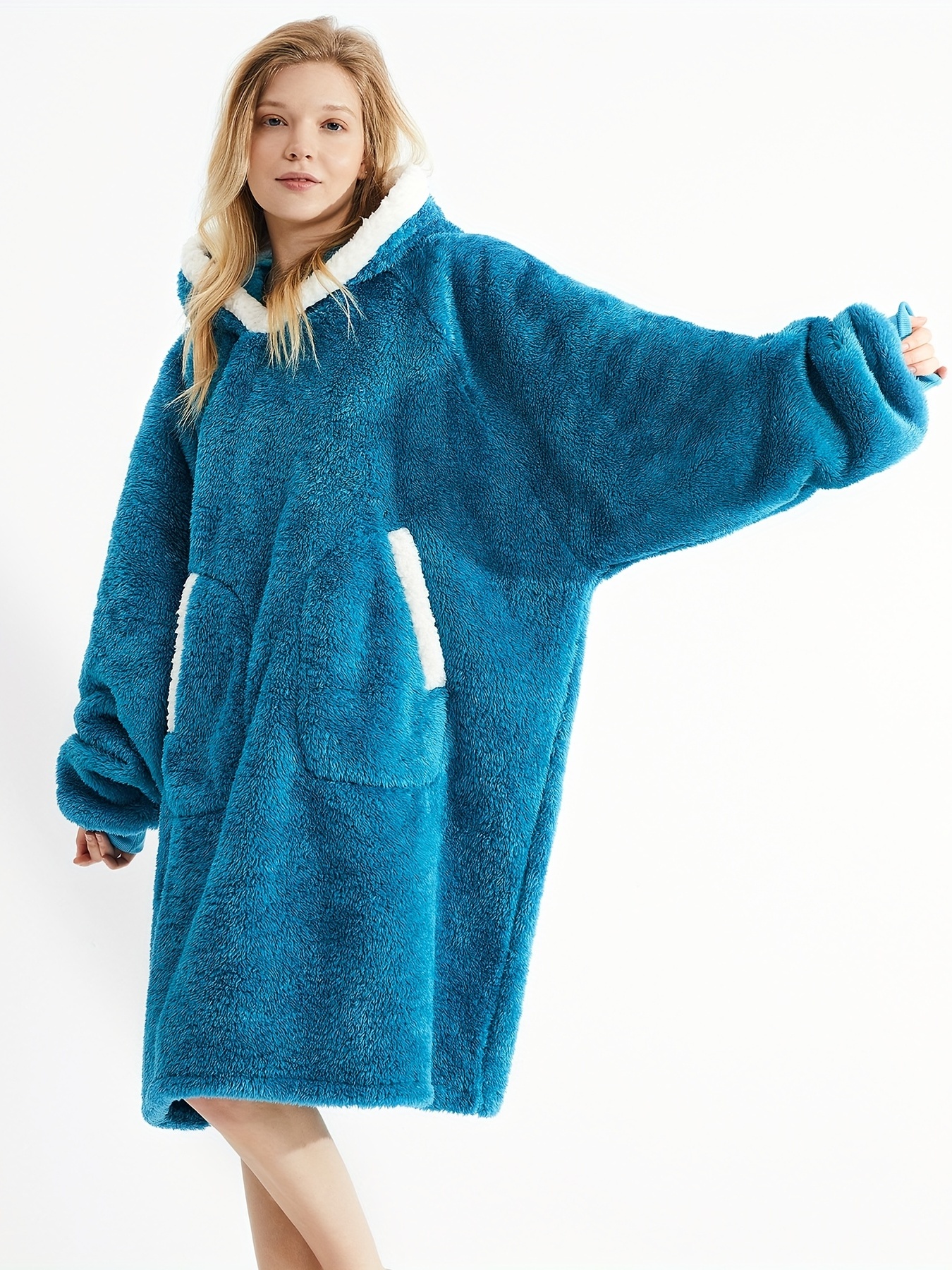 Women's Oversized Wearable Blanket with Pocket