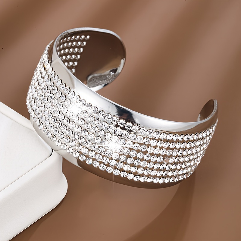 E-shop Exquisites Breitrand-Synthetisches Zirkonia-Armband für Damen