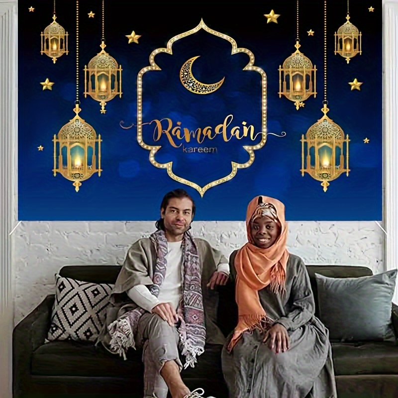 Fondo Ramadán Con Una Media Luna Decorada Con Decoración Islámica