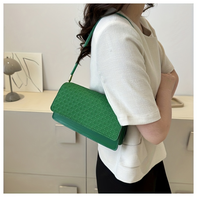 Minimalist Geometric Pattern Shoulder Bag