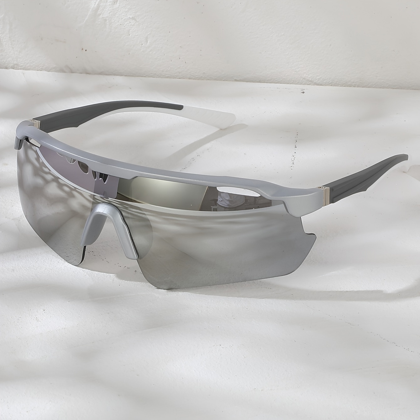 

Y2k One-piece Sports Fashion Glasses For Women Men Futuristic Mirrored Fashion Shield Shades For Cycling