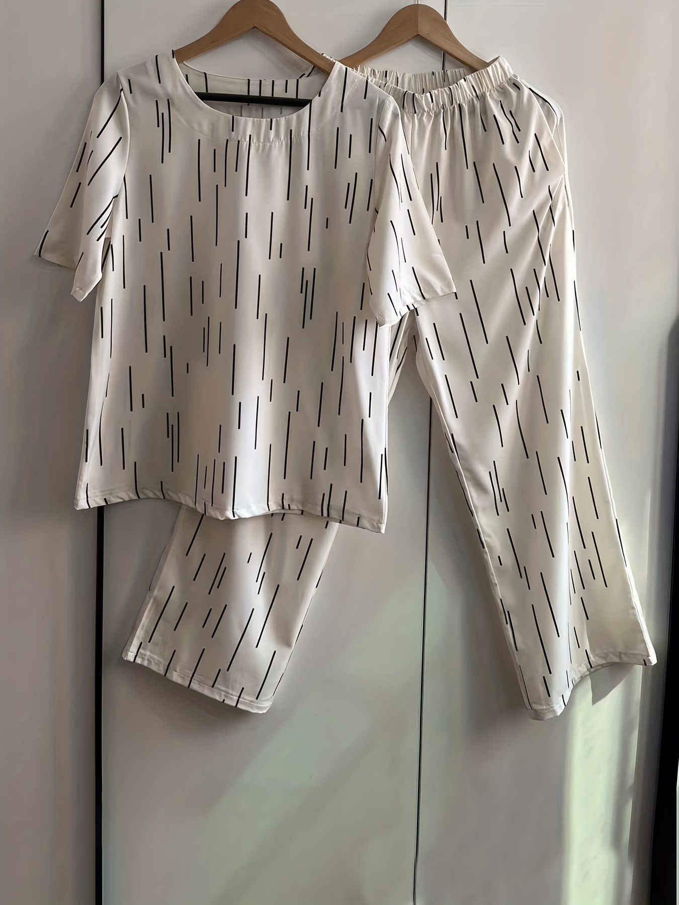 Casual Stripe Matching Two piece Set Crew Neck Tee & Wide Leg Pants