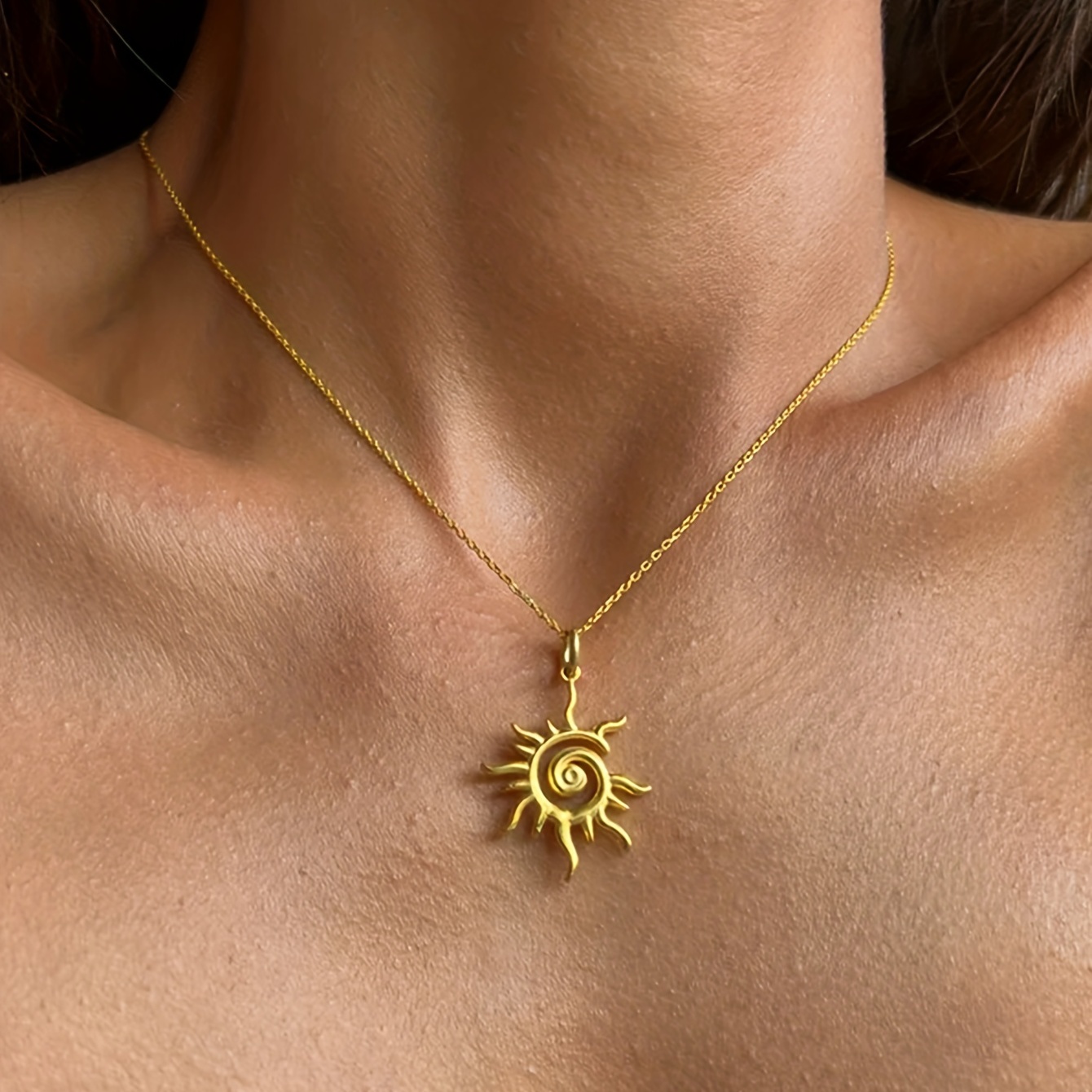 Women's Small Circle Sun Necklace in 14K Yellow Gold