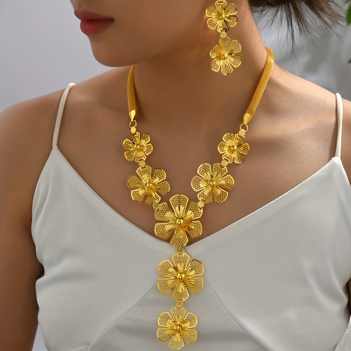Gold Flower Design Necklace | Art of Gold Jewellery, Coimbatore