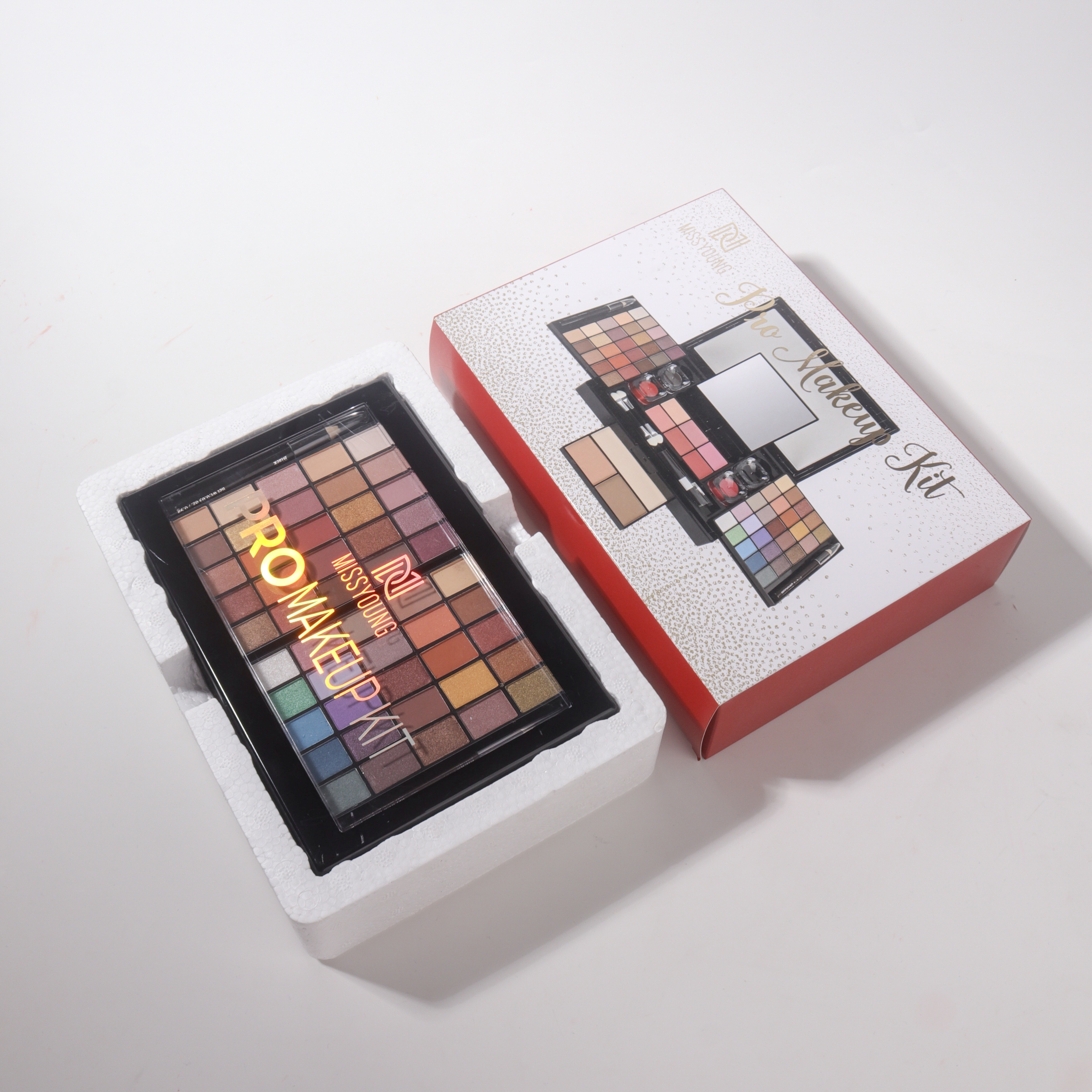 Kit De Maquillaje Para Makeup Profesional Sombras Brillo Rubor