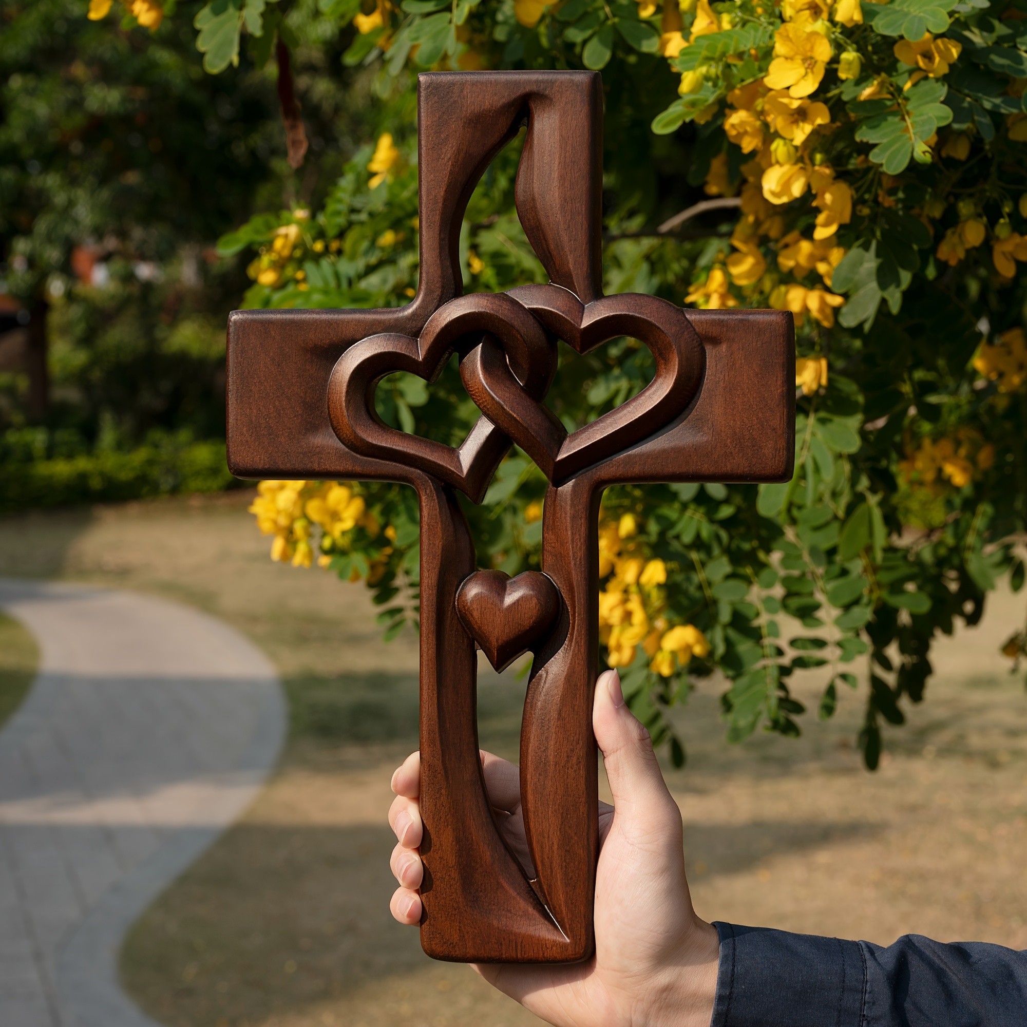 Esculturas Em Madeira Amor de Cristo