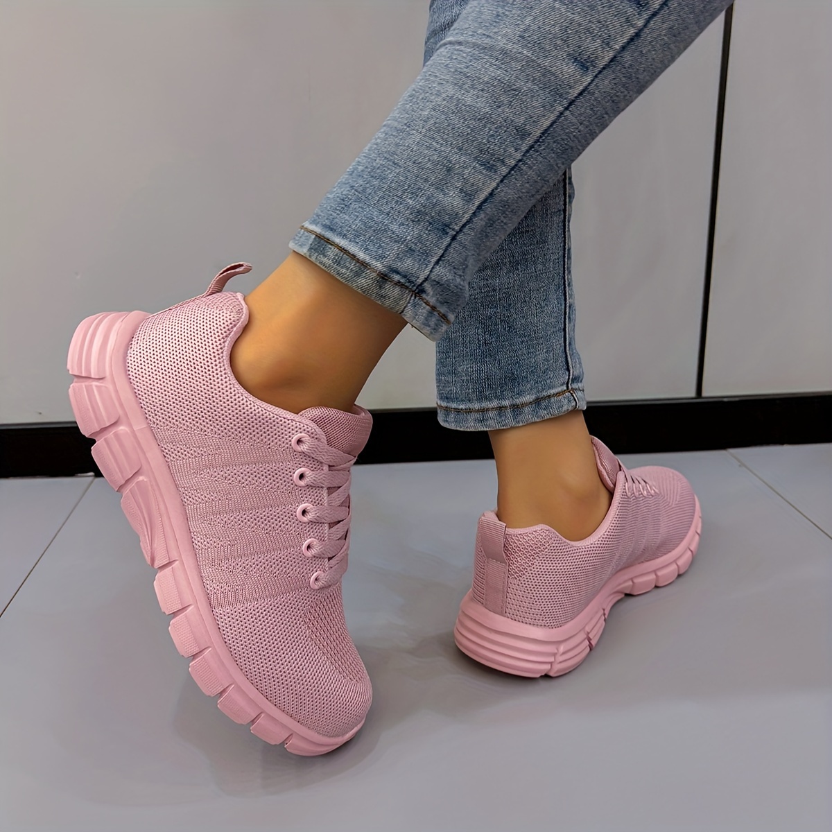 Women's Lightweight Mesh Sneakers Anti slip Soft Sole