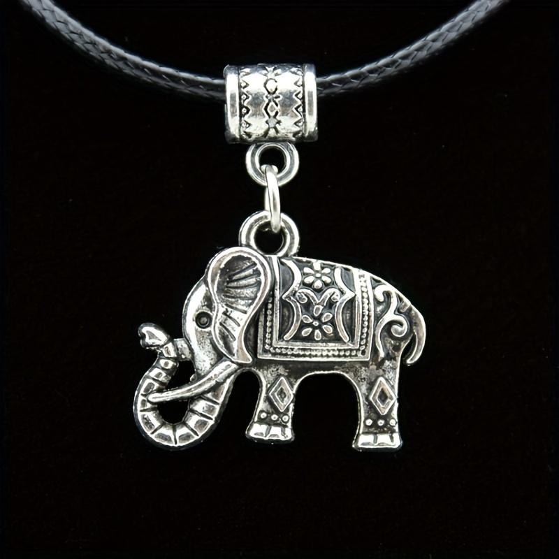 Set De Bijoux (collier + Boucles D'oreilles) Motif éléphant - Marque Lina - Couleur Argenté - Neuf Sans Emballage