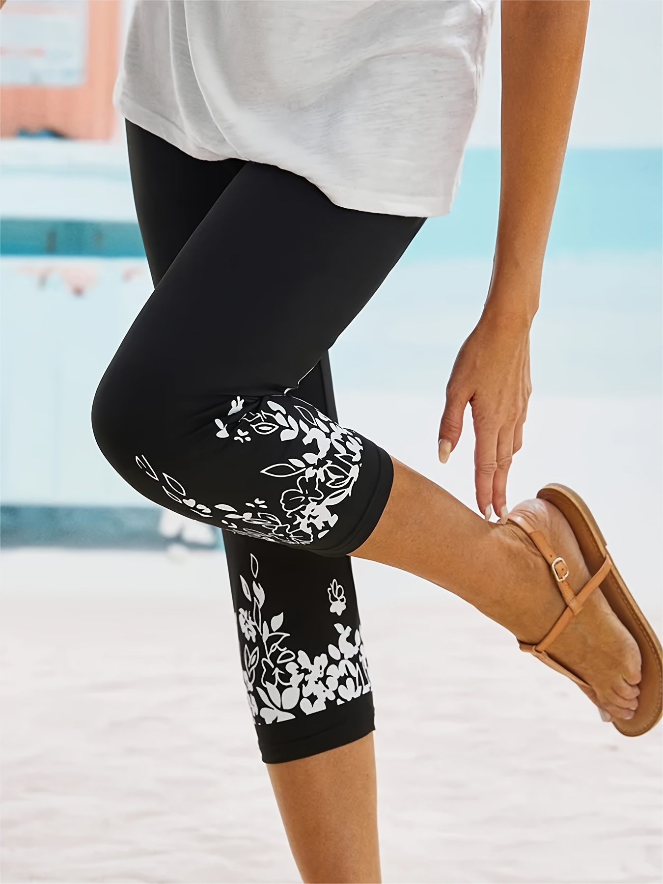 New APANA Floral Print High Waist Women's S Small Capri Leggings Yoga Pants