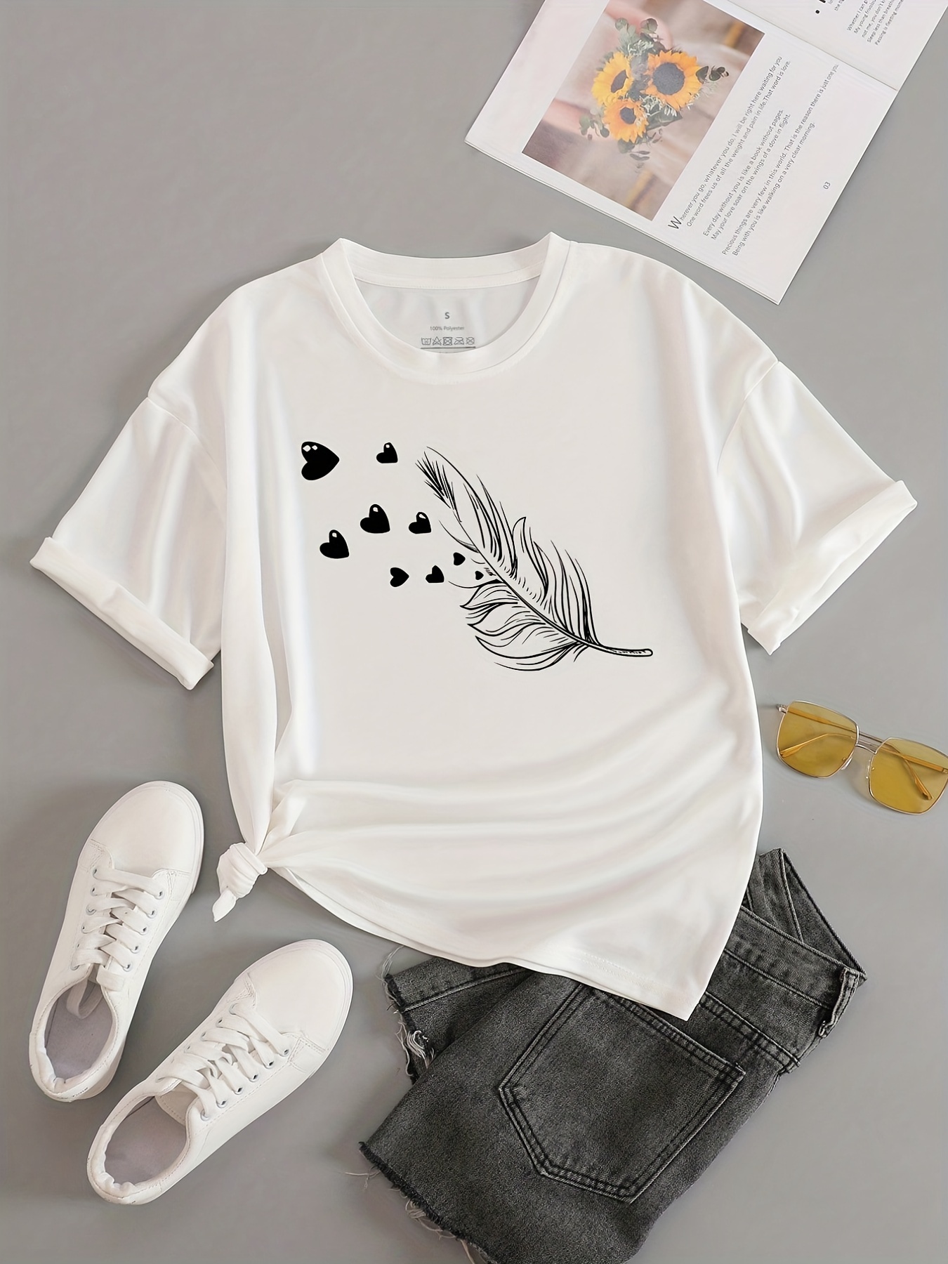 Solid Color Heart And Feather Line Drawing Print Short-sleeved T-shirt,  Sports Fitness Yoga Running Top, Women's Clothing