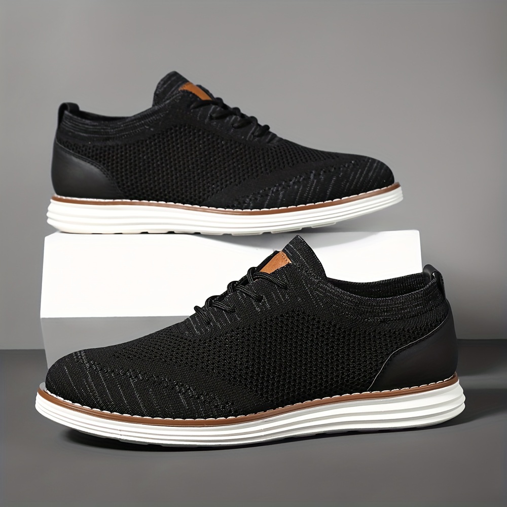 Men's Lightweight Sneakers - Athletic Shoes - Breathable Lace-ups