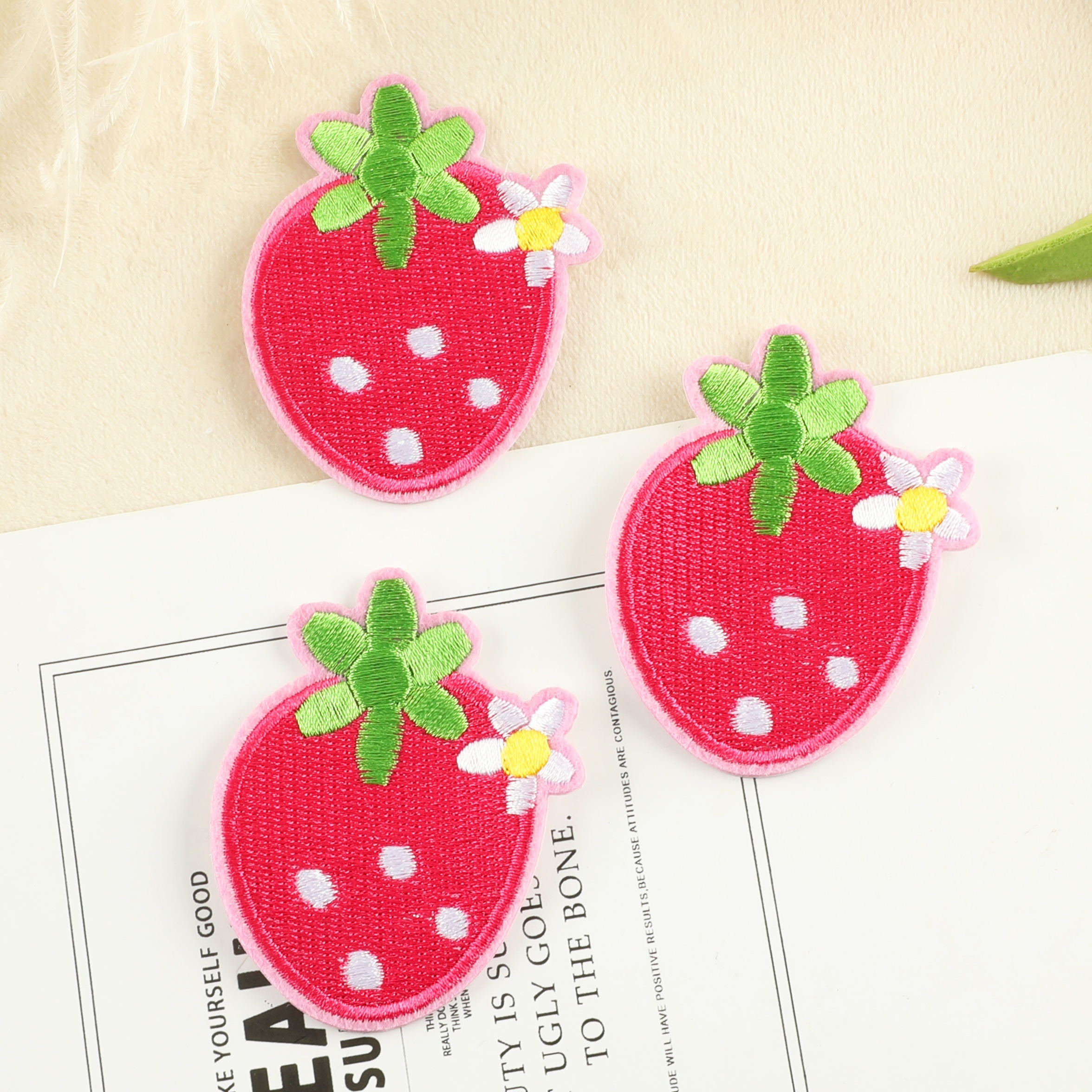 3pcs/Set Cartoon Strawberry Embroidered Iron-On Fabric Patch For Clothing  Decoration