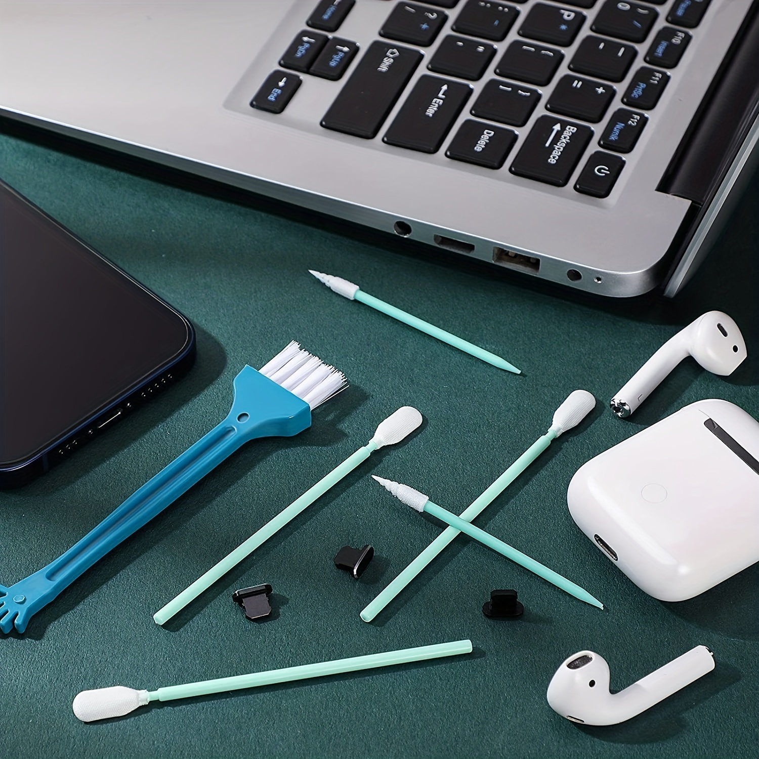 Enchufe de metal a prueba de polvo compatible con iPhone 5/6/7/8/X/XS,  incluye kit de cepillo de limpieza de puerto de teléfono, cepillo de  limpieza de altavoz de teléfono y kit de cepillo