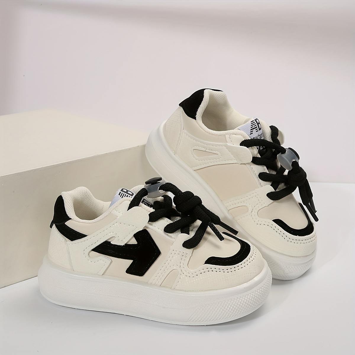 Cute low hotsell top sneakers