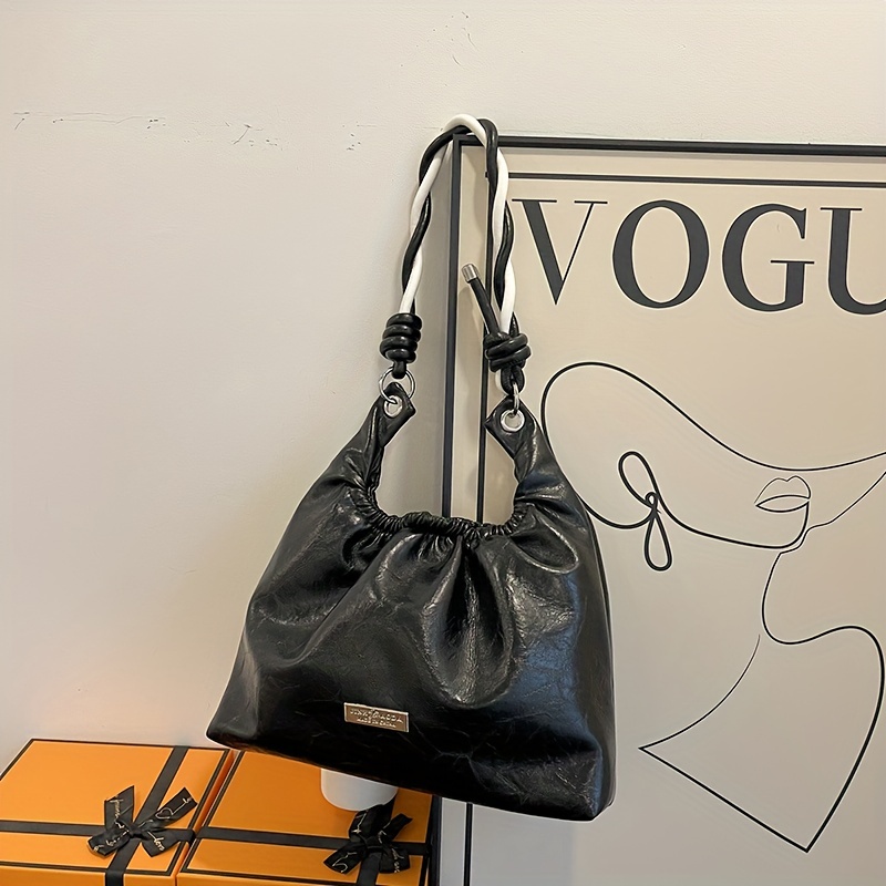 Vogue - Black Leather Hobo