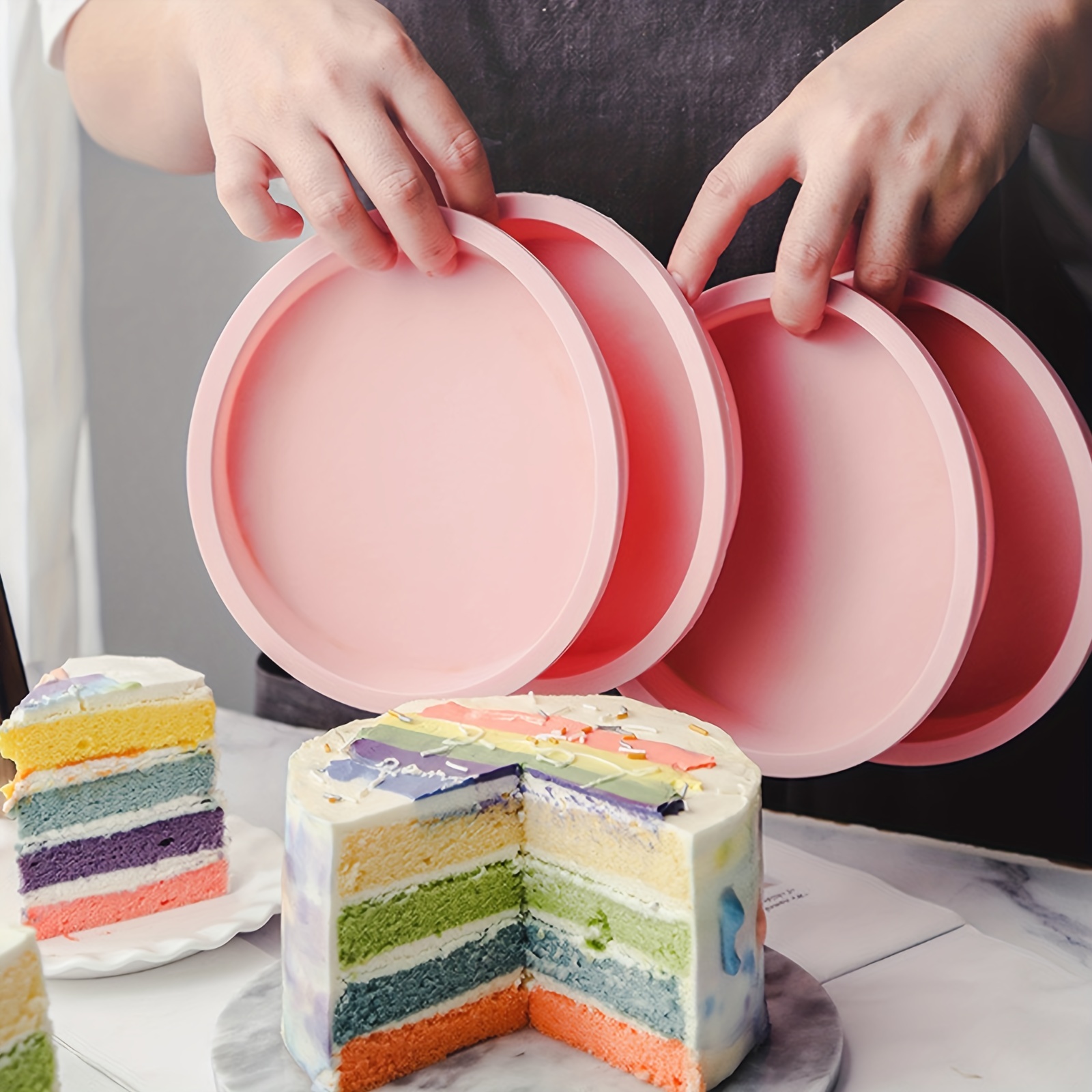 Silicone pans create more level cake layers