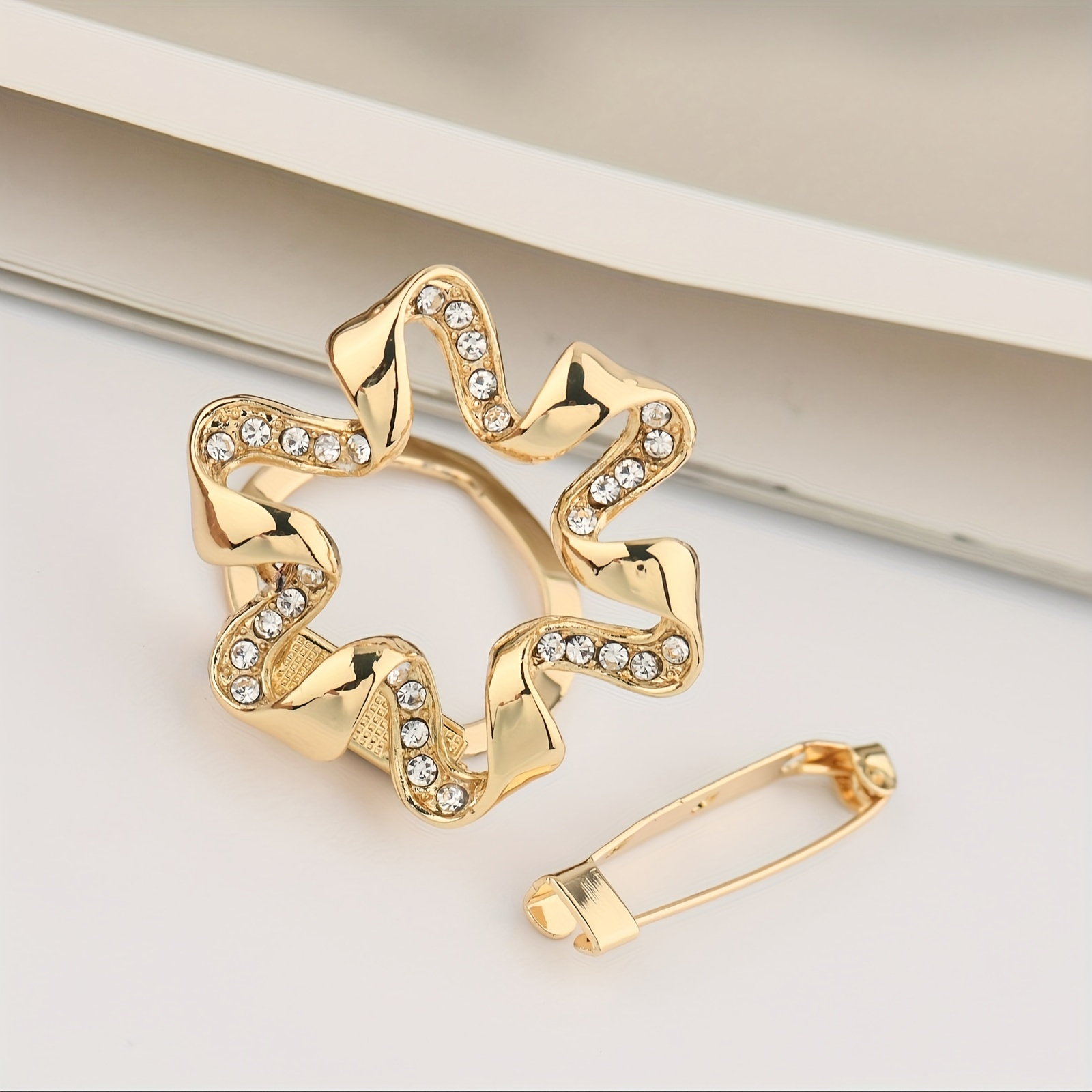 Hollow Multi-functional Scarf Buckle Inlaid Shiny Rhinestone Elegant Scarf  Clip Buckle - Temu