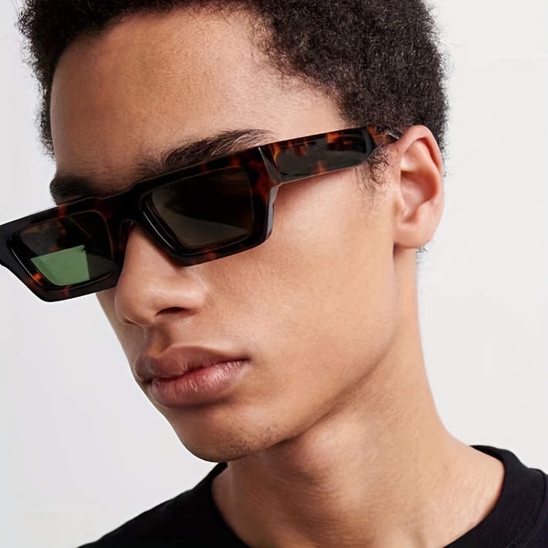 Simple sunglasses for store men