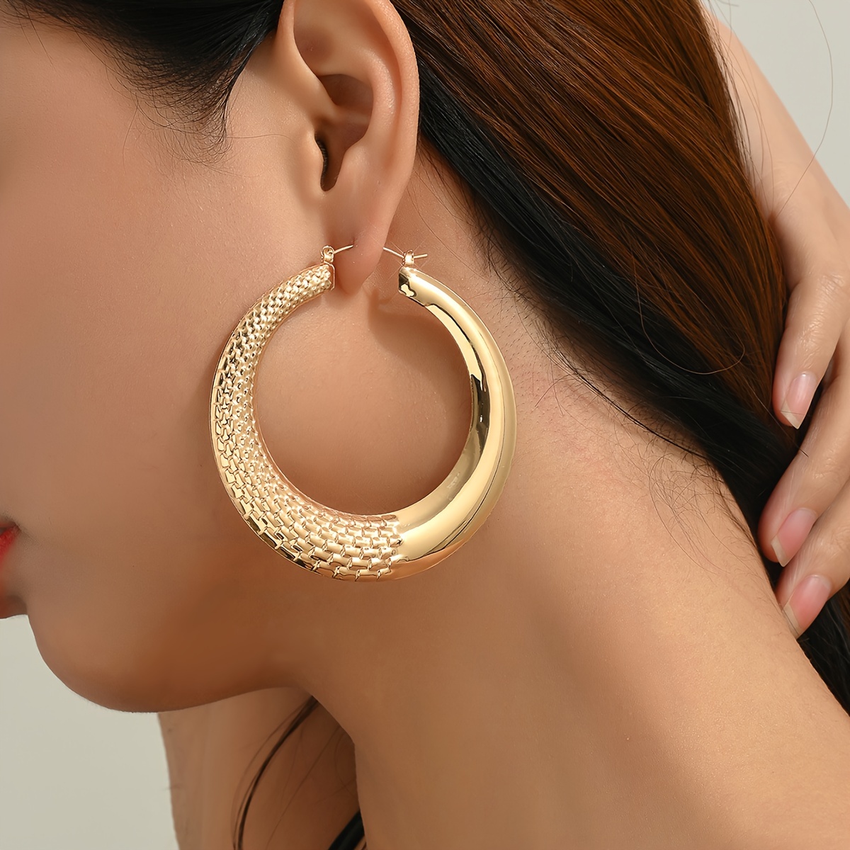 

Exaggerated Unique Hoop Earrings Iron Plated Jewelry Elegant Sexy Style Personality Female Earrings