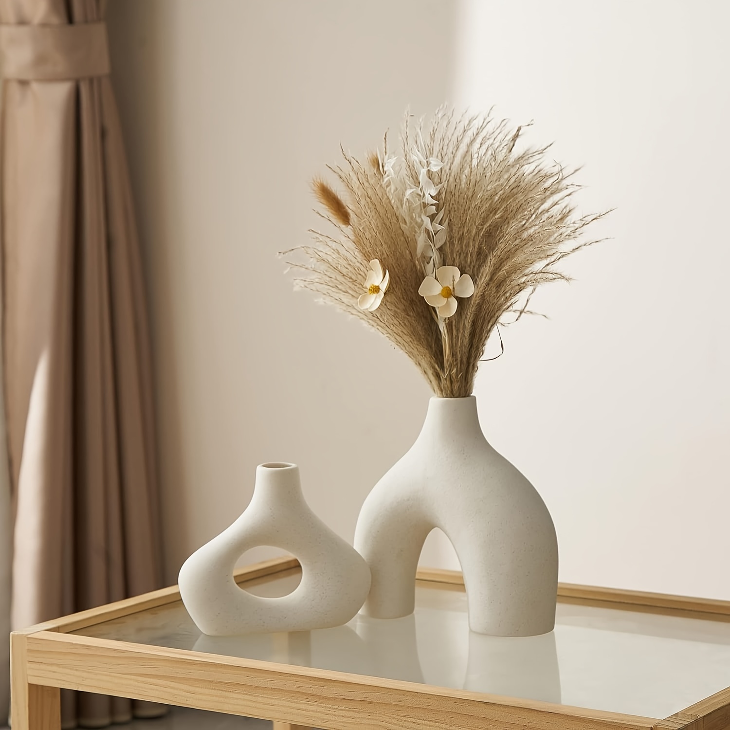  Ngardk Jarrones decorativos modernos de cerámica blanca para  decoración del hogar de 8.3 pulgadas, jarrón minimalista abstracto para  hierba de las pampas, florero bohemio, jarrón crema estético : Hogar y  Cocina