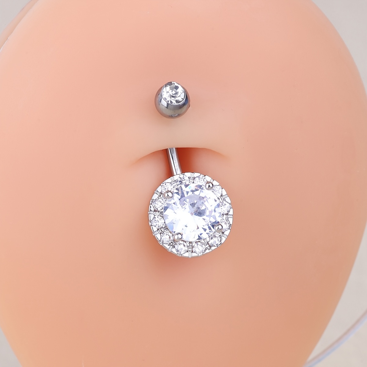 Minimal clearance belly ring