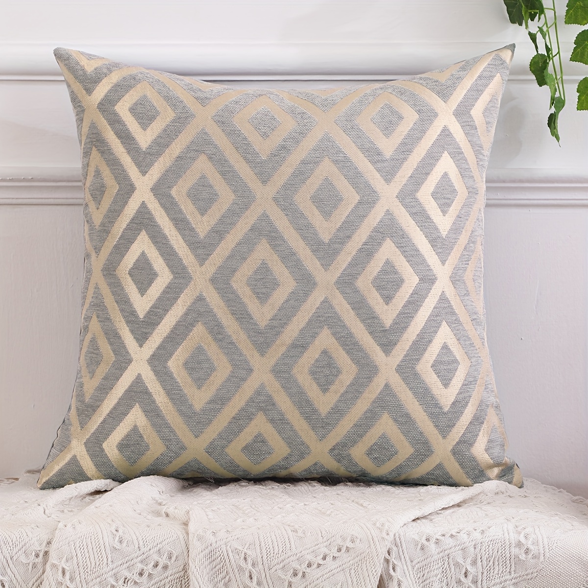 2 Chenille Jacquard Pillow Cases With Diamond Pattern