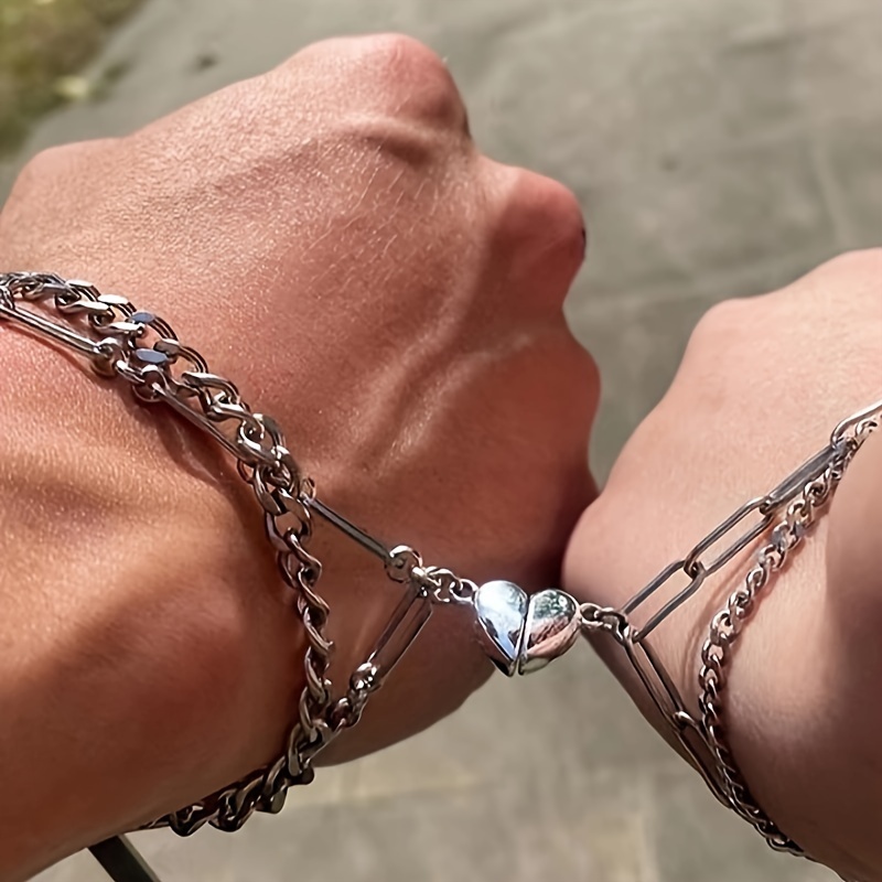 2pcs Sweet And Fashionable 304 Stainless To Heart Couple Bracelet