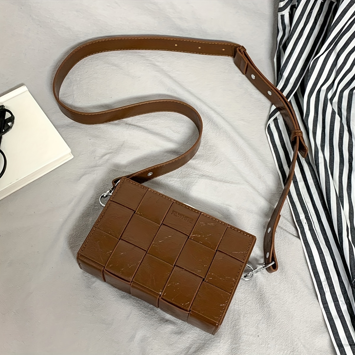 Fashion Woven Crossbody Bag Trendy Mini Shoulder Bag Womens Stylish Handbag  Phone Purse, Save Money On Temu