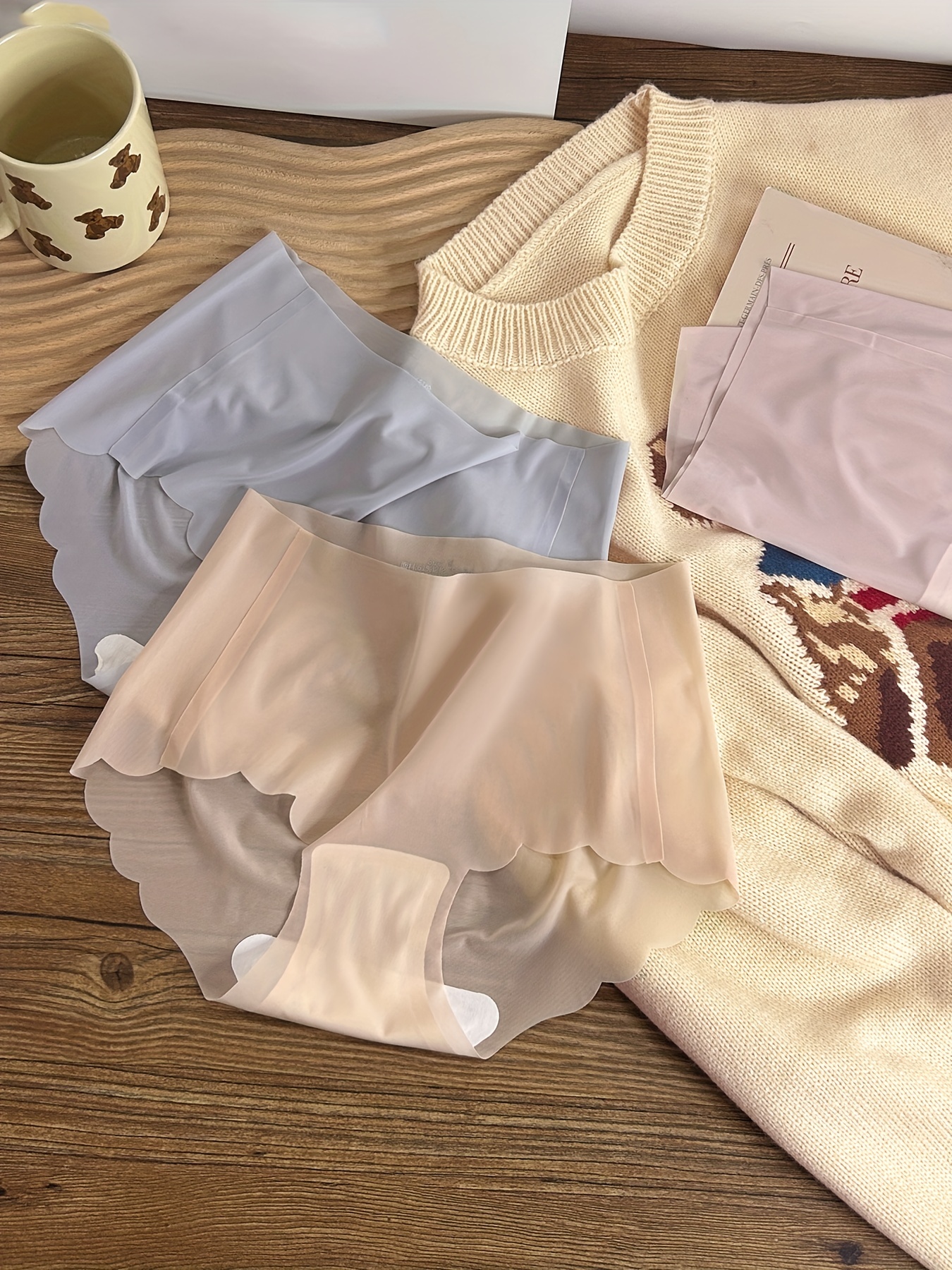 5pcs Seamless Scallop Trim Briefs, Soft &amp; Comfortable Intimates Panties, Women&#39;s Lingerie &amp; Underwear