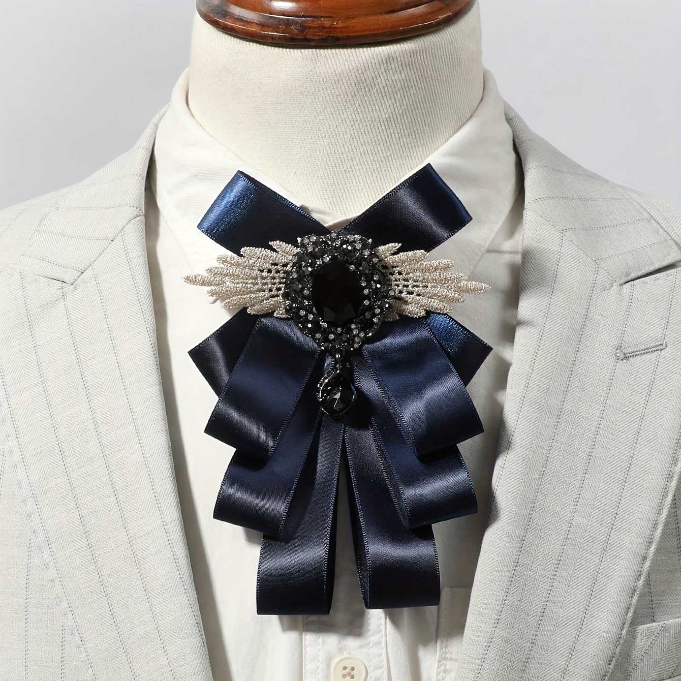 Unisex Gem Wing Bow Tie for Banquet Style