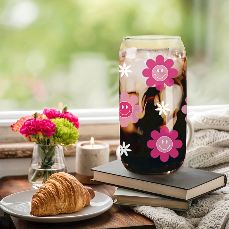 Smiley Daisy Glass Tumbler With Straw and Lid, Cute Cup Beer Can Iced Coffee  Glass Cup With Lid and Straw, 16oz Glass Can Mason Jar Cup 