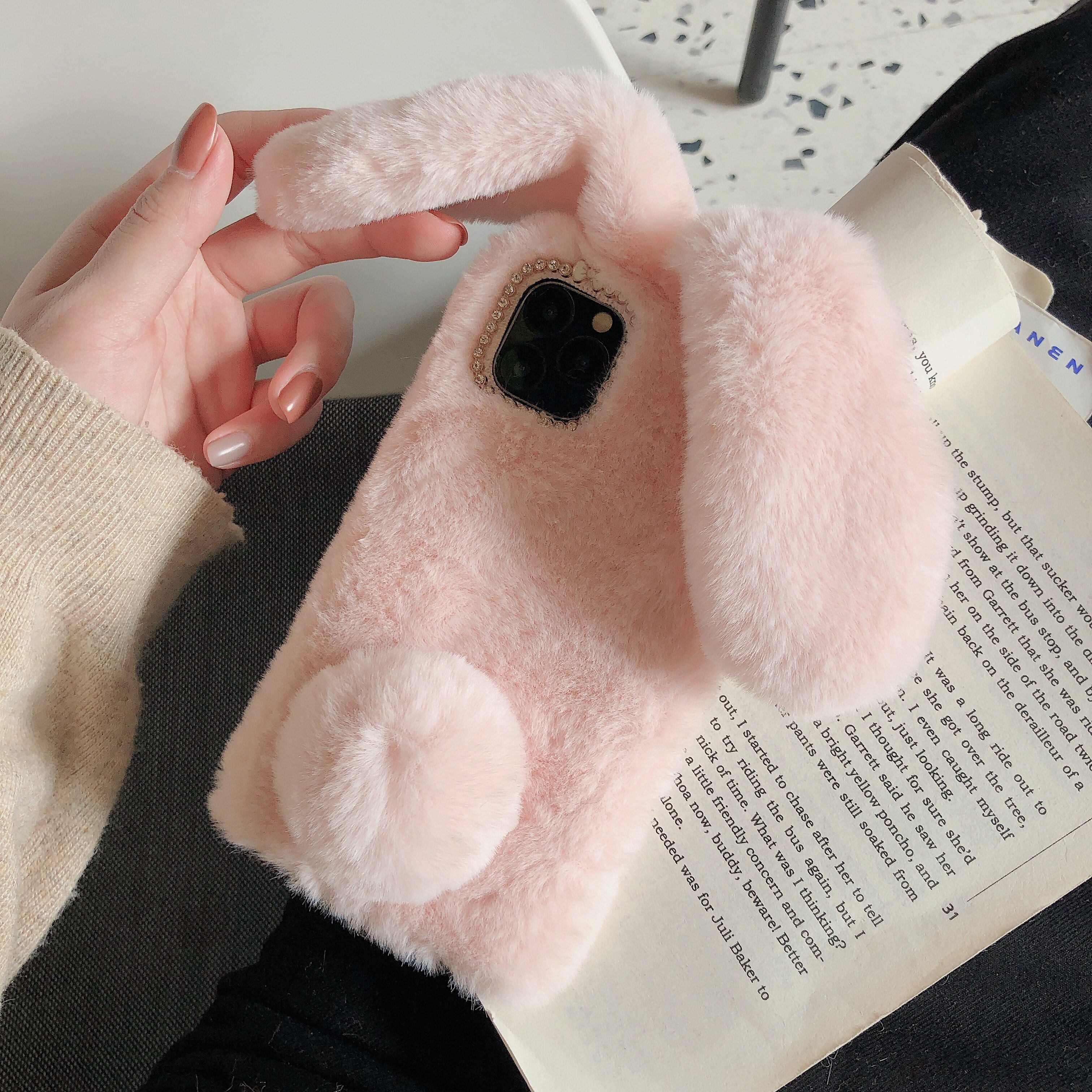 

Plush Rabbit Ears Plush Shell Premium Texture Fashion Cute Street Popular Applicable For All-inclusive Fall Protection Case Creative Niche For Iphone15 14 13 12 11 Plus Pro Max Phone Case Cover