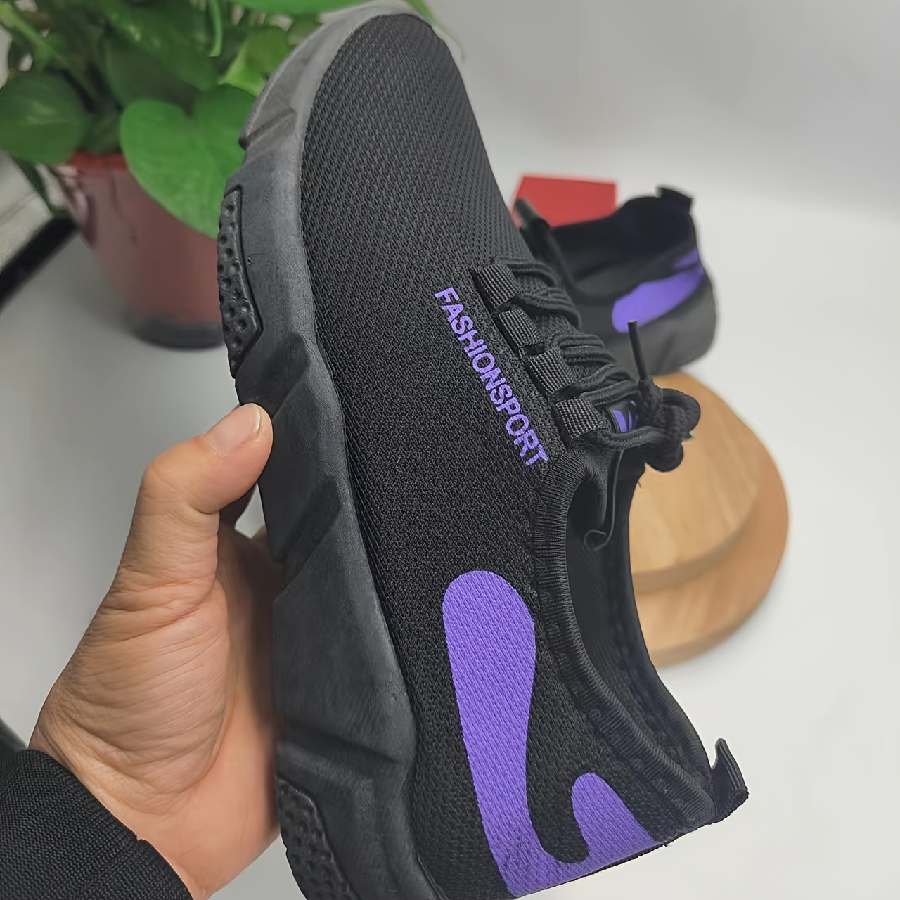 Breathable Lace-Up Running Shoes Lightweight Comfortable Sneakers