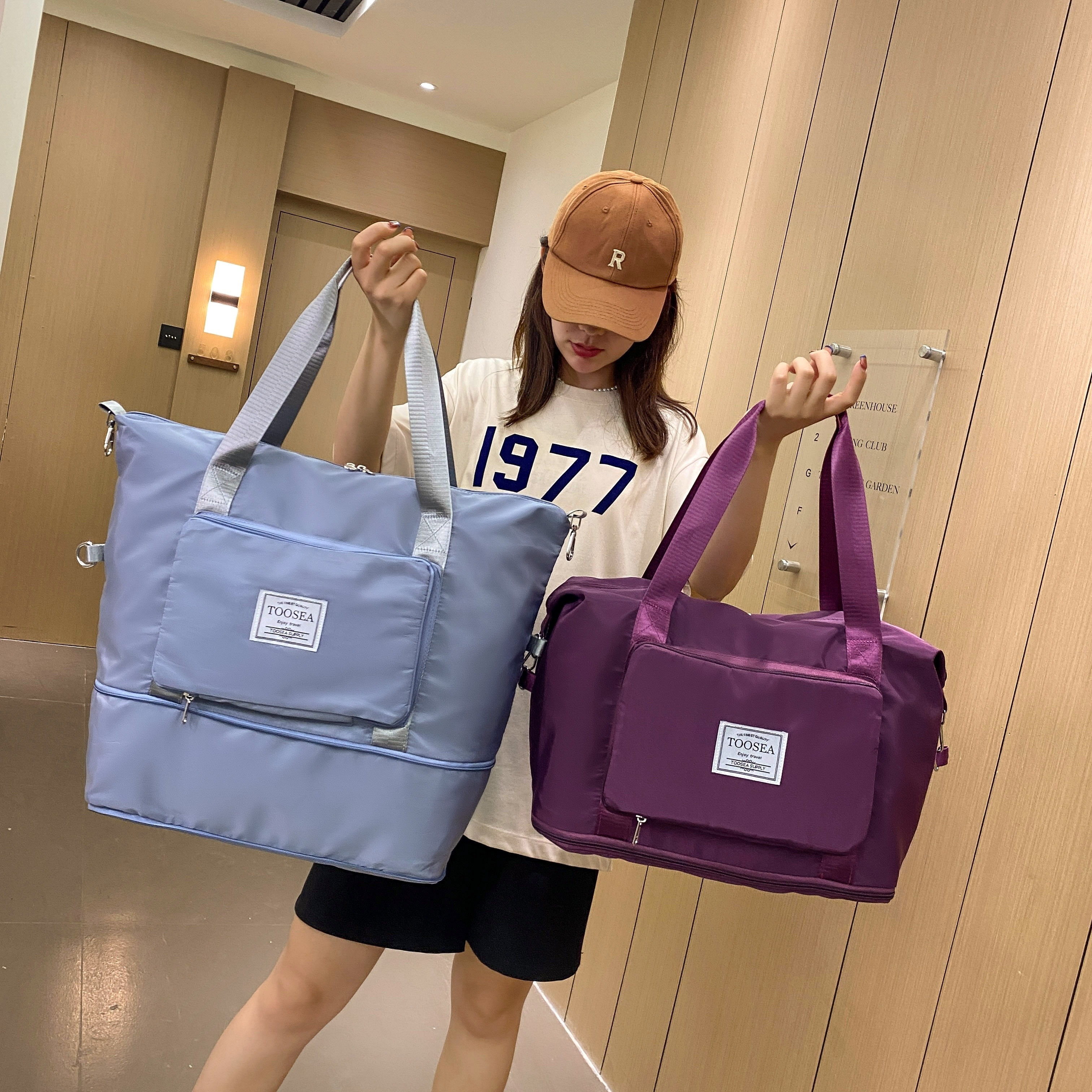 Expended Foldable Travel Duffle Bag, Sports Fitness Gym Tote Bag