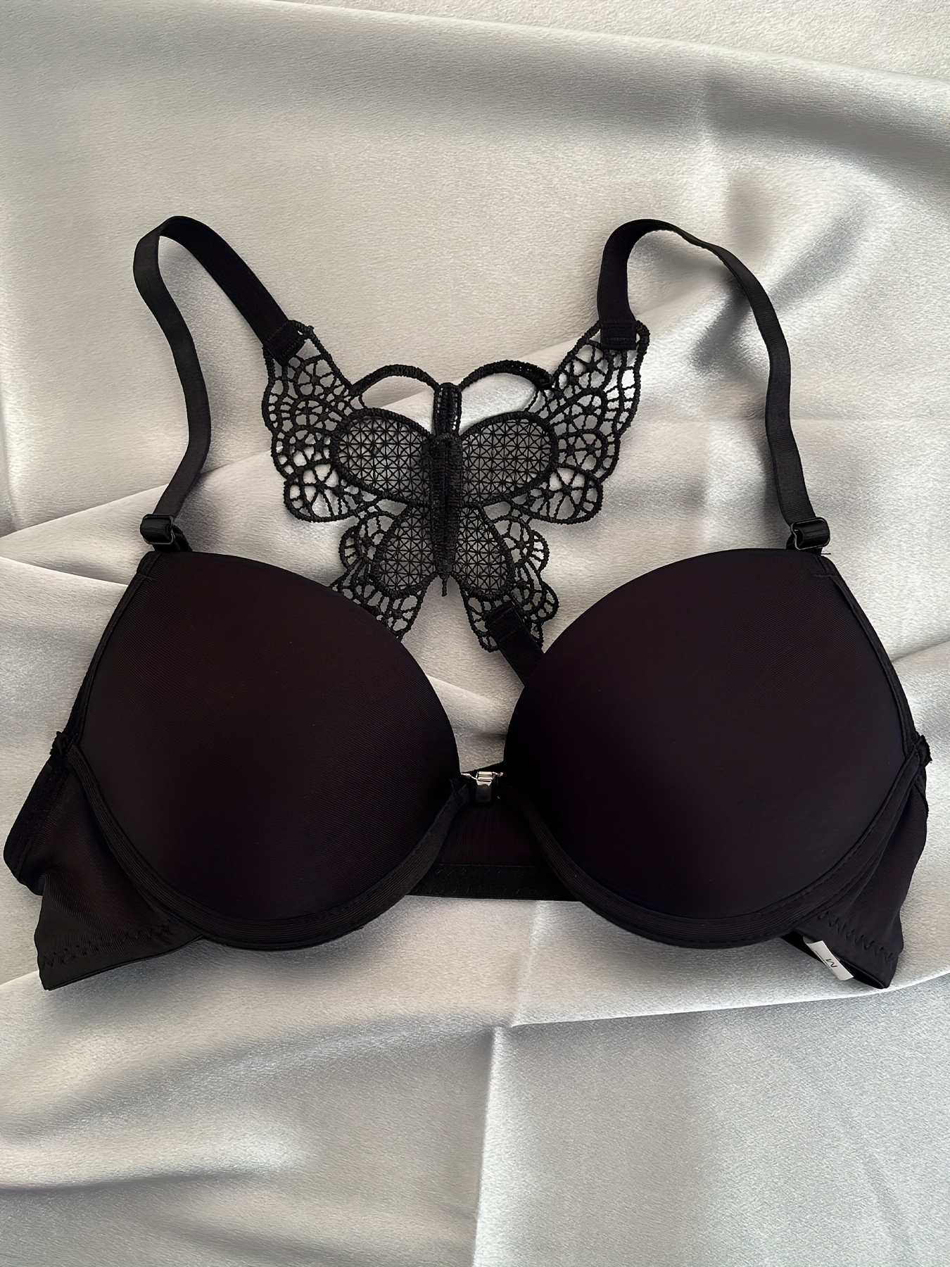 Victoria's Secret black Bombshell push up bra, Women's Fashion, New  Undergarments & Loungewear on Carousell