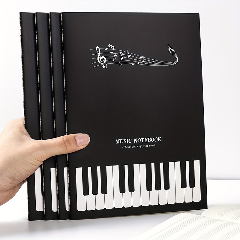Cahier de Musique: Carnet de Musique avec Portée (12 Portée par Page) pour  les Débutants et les Professionnels | Grand Format A4 (100 Pages)
