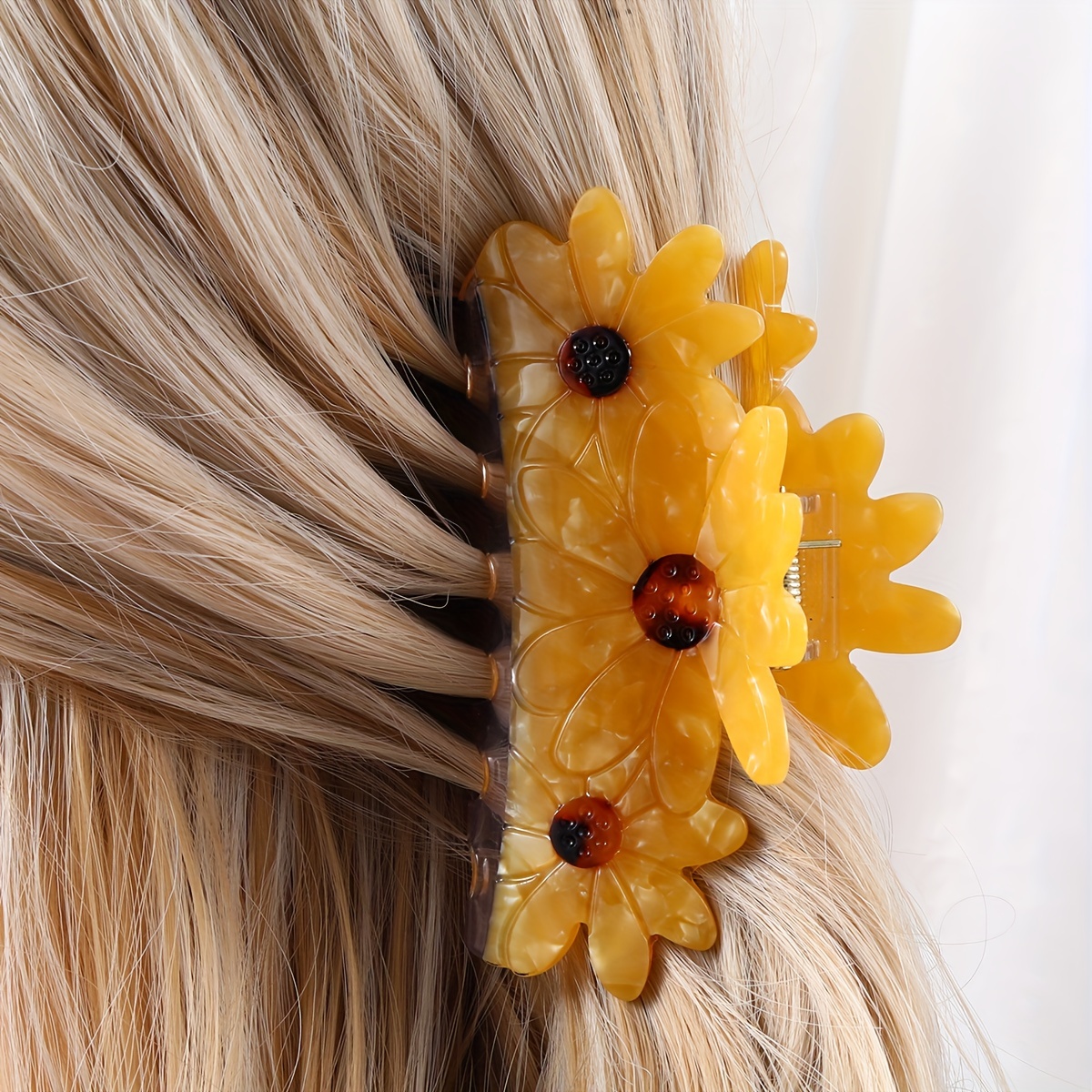 

1pc Acetate Sunflower Shape Hair Claw Clip Cute Flower Jaw Clips Ponytail Holder Hair Clips Women Female Hair Accessories