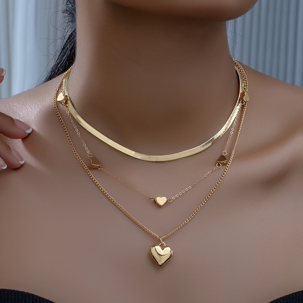 

Golden Color Multilayer Chain Heart Pendant Necklace Elegant Stacking Necklace