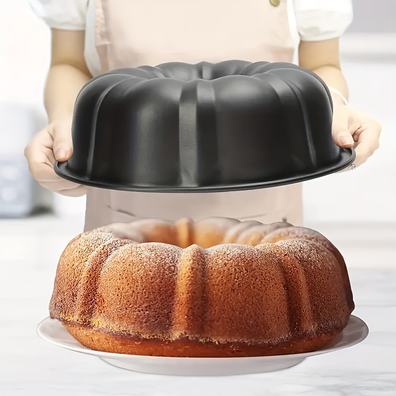 10 Carbon Steel Bundt Cake Pan