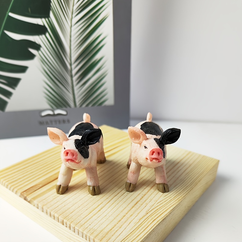 1PC Miniature Resin Ornament Rocking Pig Animal Figurines Desktop