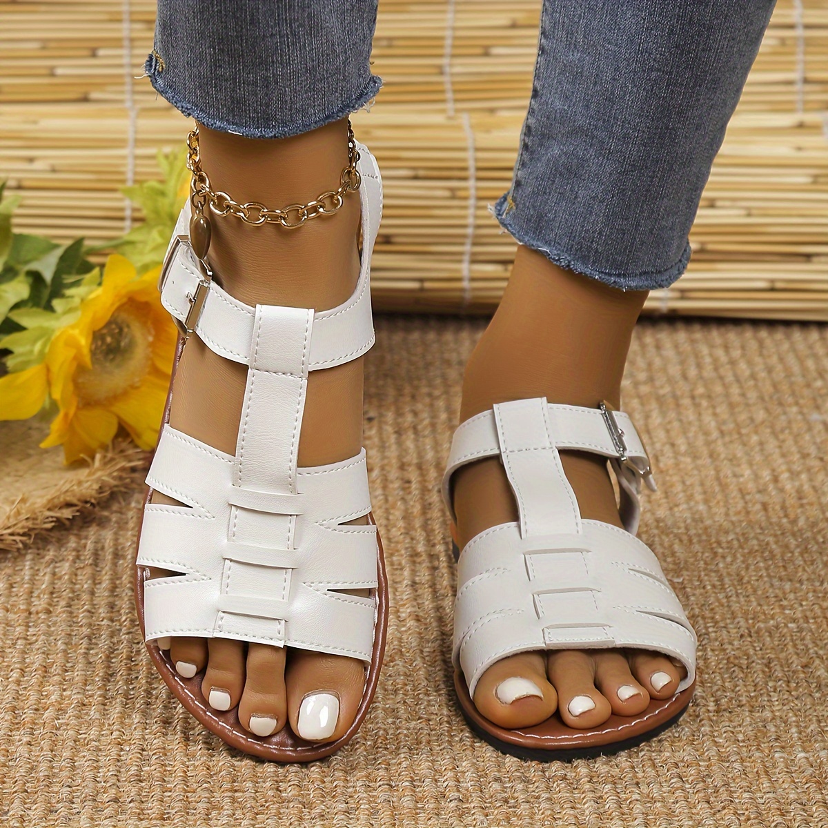 Flat Sandales Chic Chain Strap Flat Sandal White House Black Market