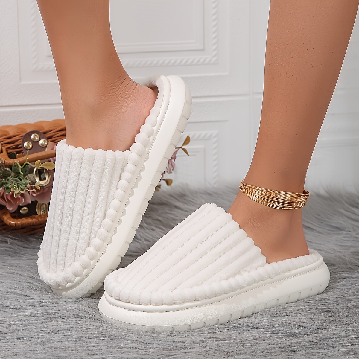 Simple casual store platform slippers