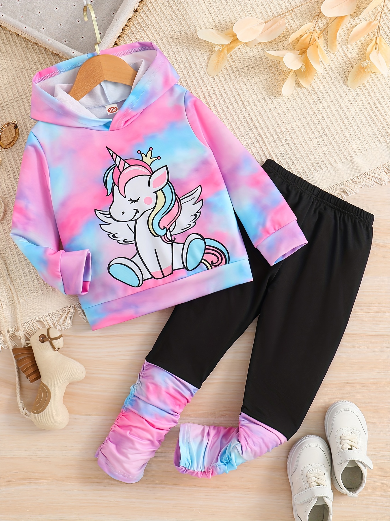 SHEIN Young Girl Rainbow Print White Casual Hoodie And Pants Set For  Outdoor Activities, Sports, And Vacation In Autumn/winter. The Set Includes  A Hooded Sweatshirt With Cuffs And A Pink Digital Unicorn