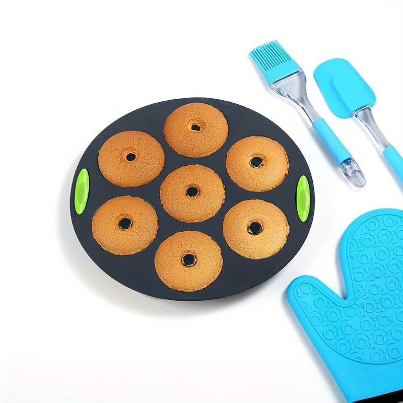 Baking Tool Set, Silicone Cake Mold, Toast Baking Plate Disc Qifeng Cake  Mold, Donut Mafen Cup Baking Tool, Kitchen Stuff Clearance Kitchen  Accessories Baking Supplies Clearance Halloween Christmas Party Favors -  Temu